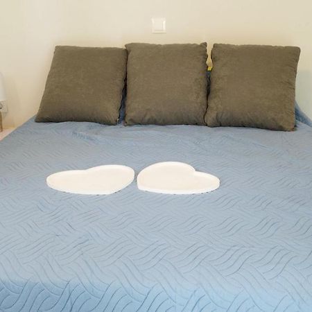 Stema Seaside Apartments Goúvai Ngoại thất bức ảnh